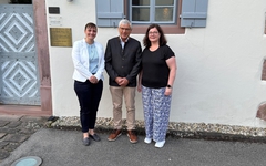 Bürgermeisterin Grassi Links Und Vize Präsidentin Dr. Wortha Weiss Rechts